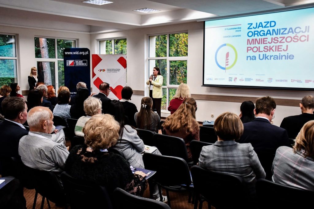 zjazd mniejszości polskiej na ukrainie 30