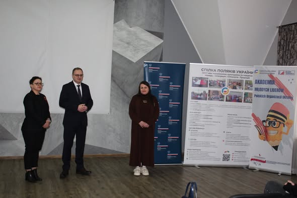 foto akademia młodych liderów 35