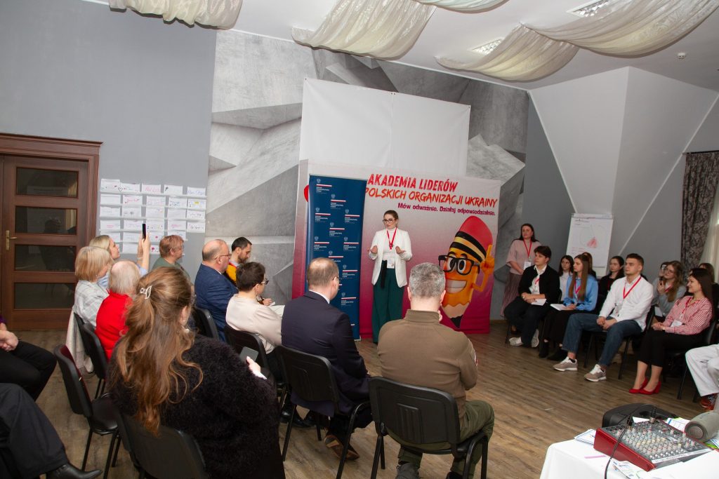 foto akademia młodych liderów 49